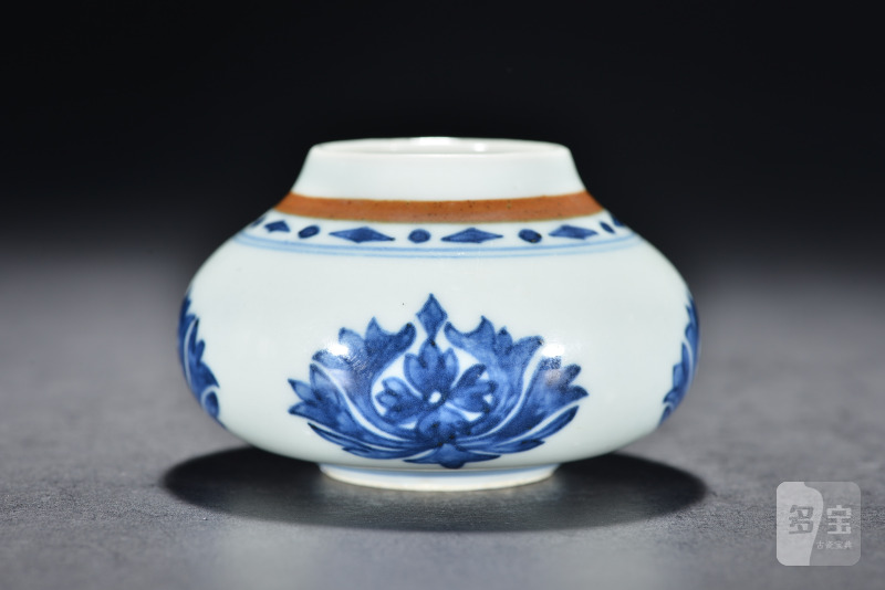 清 青花花卉纹水盂 - 图4